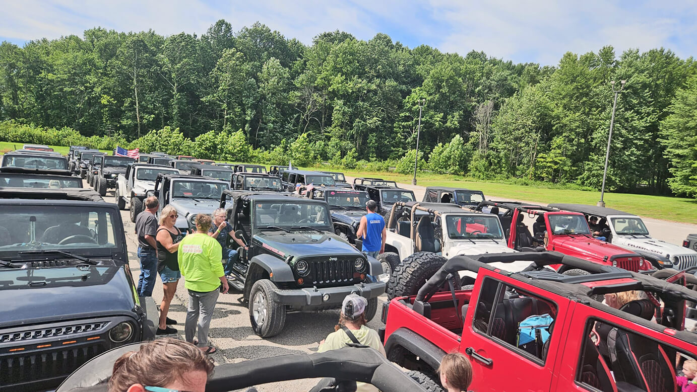 color 8.7 Infamous few jeep ride Messenger_creation_6C9E01F2-3044-4C3F-A44E-B8F070E76C50