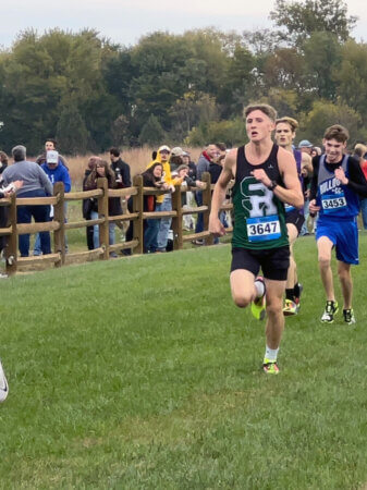 color 10.28 sports runner